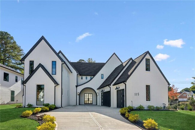 Building Photo - 115 Thome Dr