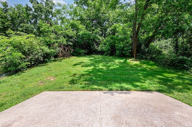 Building Photo - 138 Lakeside Park Dr