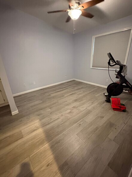 Building Photo - 6 Santiago Ct