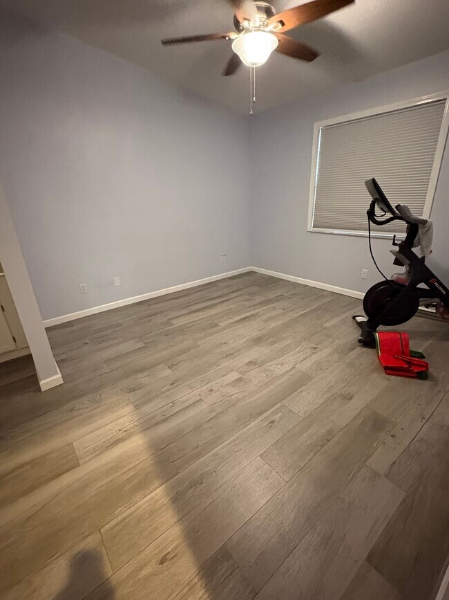 Building Photo - 6 Santiago Ct