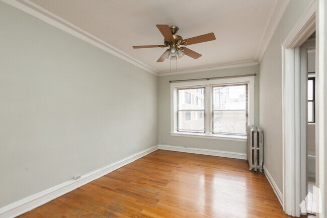 Building Photo - 1164 N Dearborn-313