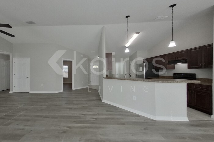 Building Photo - 15952 SW 24th Court Rd