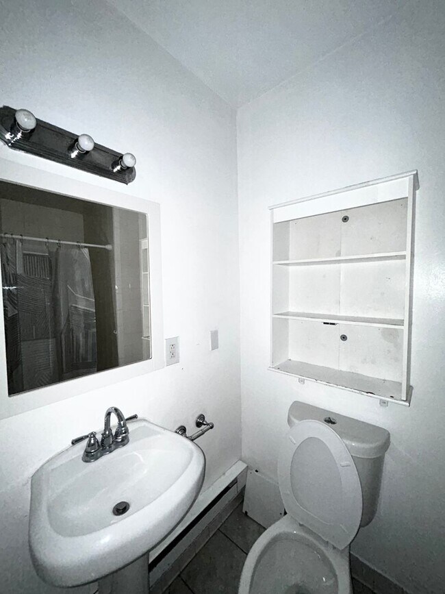 Building Photo - 133 Liberty St