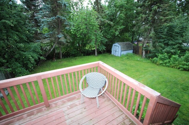 Building Photo - 3 Bedroom Home in Eagle River w/ Fenced Backyard!