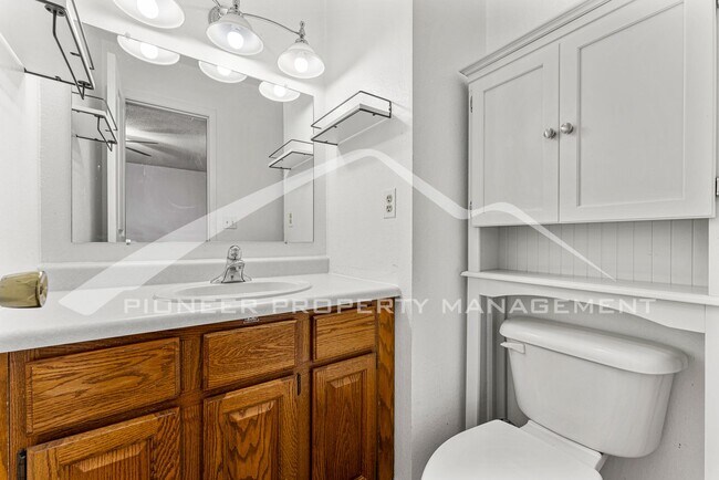 Building Photo - 6975 Mariposa St
