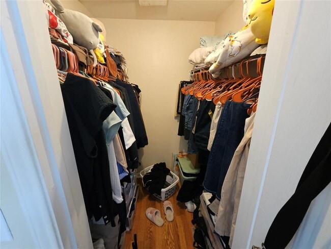 Building Photo - 501 W 26th St