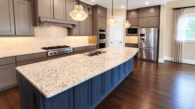Building Photo - 2418 Sandhill Crest Ln