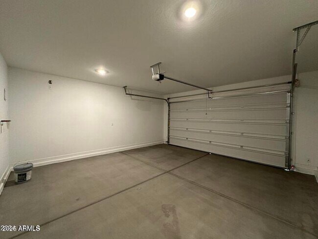 Building Photo - 14634 W Charter Oak Rd