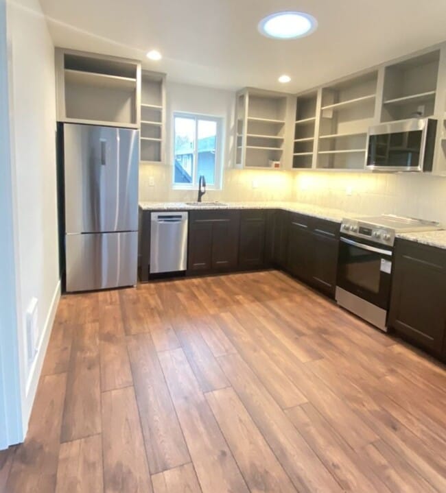 Building Photo - Adorable one bedroom one bathroom ADU!