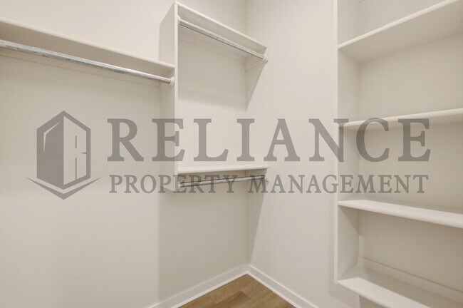 Building Photo - 202 N Gowen St