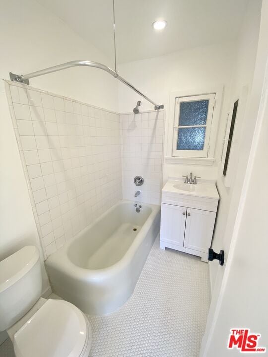 Building Photo - 7956 Norton Ave