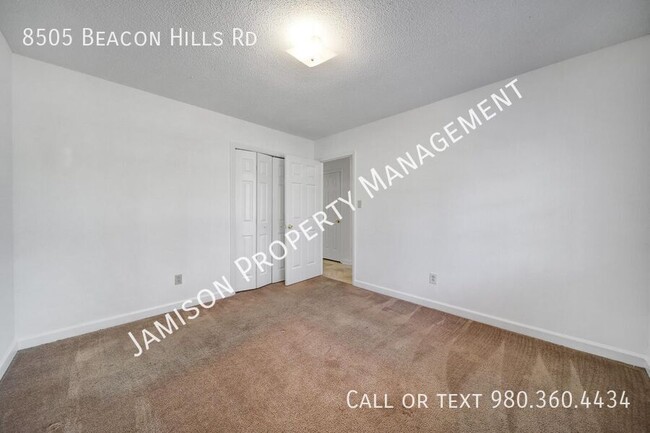 Building Photo - 8505 Beacon Hills Rd