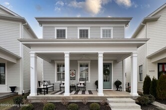 Building Photo - Enviable 4 bedroom and 3.5 bath home with 3 car garage available in North Commons