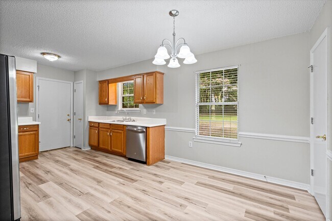 Building Photo - 22710 Mattingly St