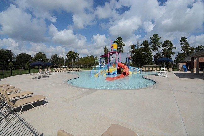Building Photo - 13043 Sweetgum Shores Dr