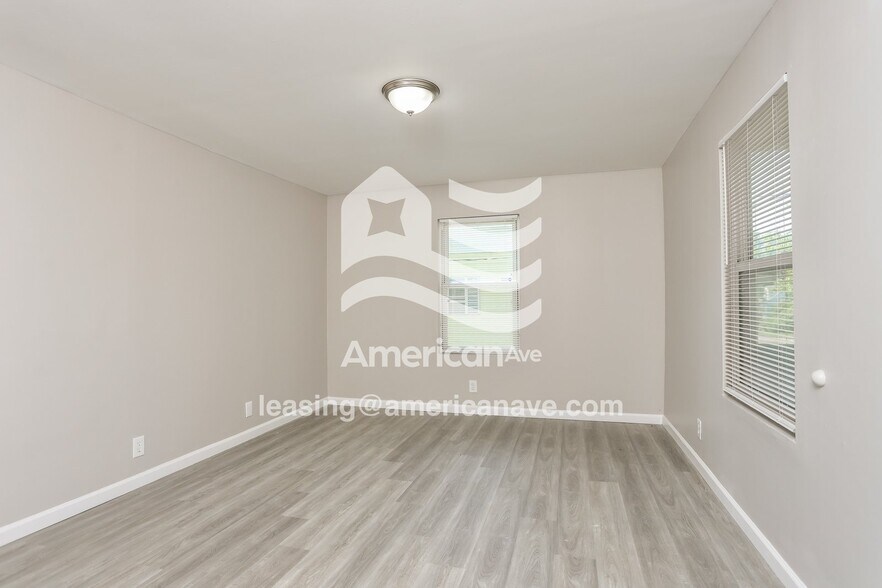 Building Photo - 3620 Marvin Ave