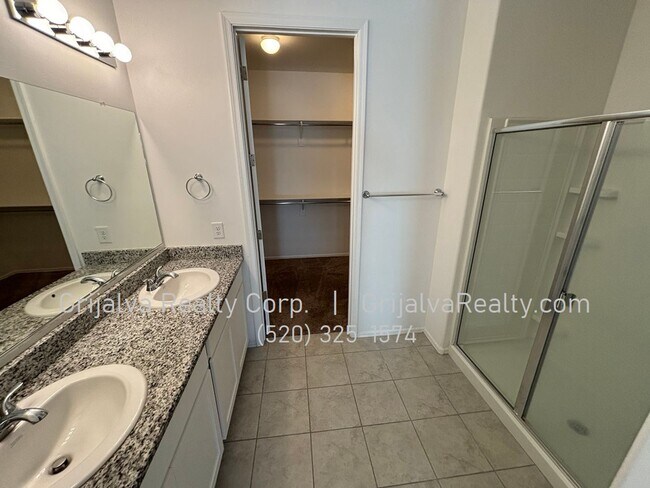 Building Photo - Beautiful 4 Bedroom, 3 Bath Star Valley Ho...