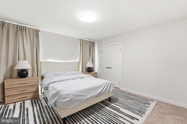 Building Photo - 11190 Wheeler Ridge Dr