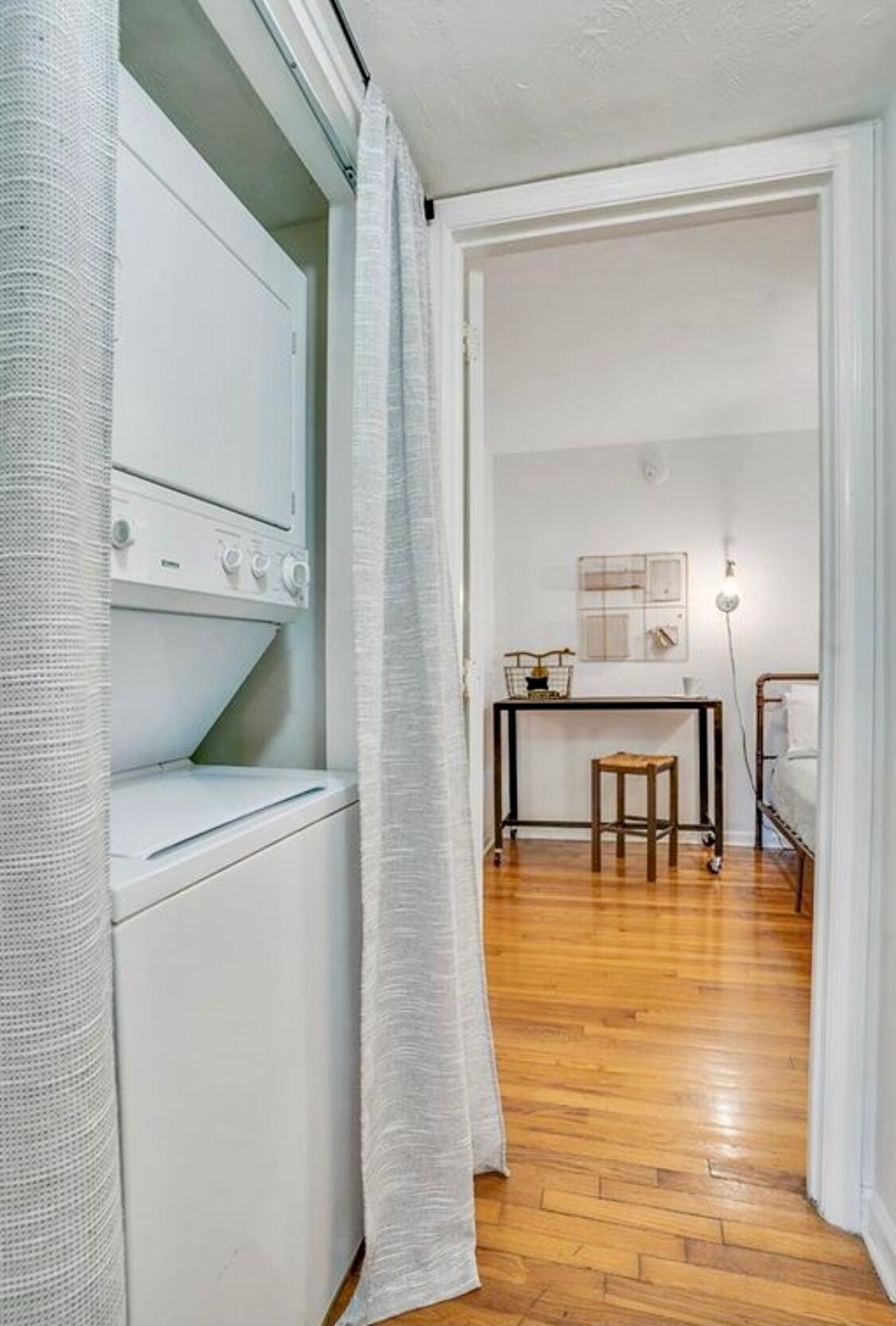 Building Photo - 360 S Franklin Blvd