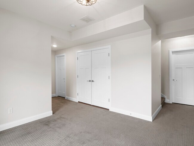 Building Photo - 1116 W Cattail Ct