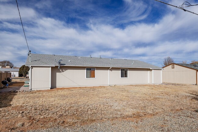 Building Photo - 3123 N Truwood Dr