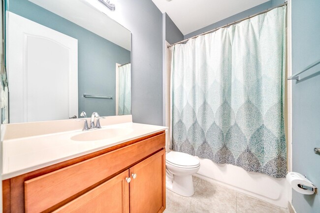 Building Photo - 4543 Tara Cove Way