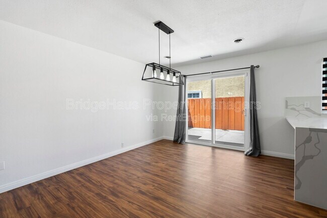 Building Photo - 11004 Collinwood Dr