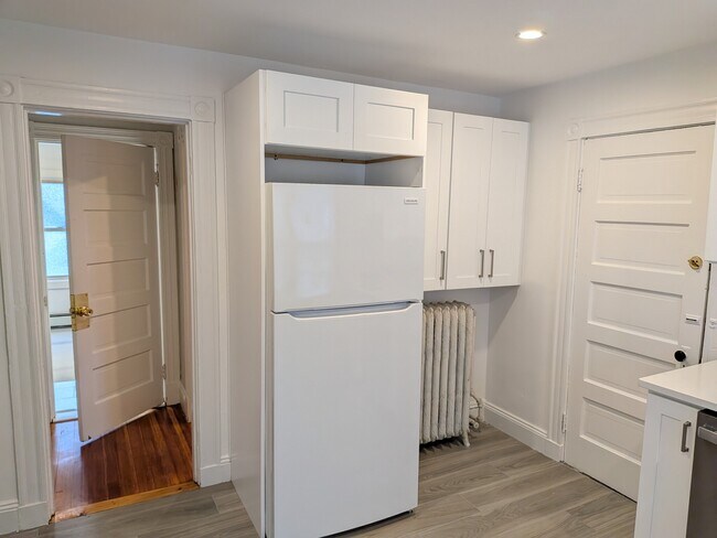 Building Photo - 91 Wallingford Rd