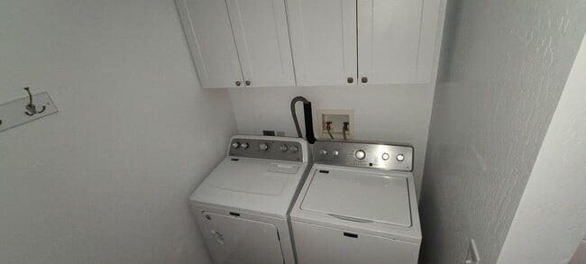 Building Photo - Millerick-1