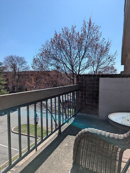 Building Photo - 47301 Delaire Landing Rd