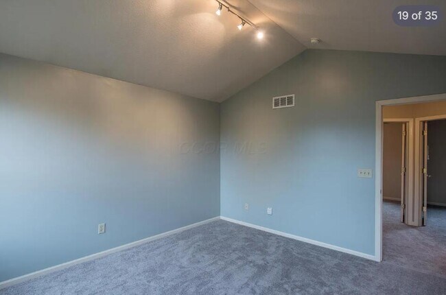 Building Photo - 5499 Glenchester Dr