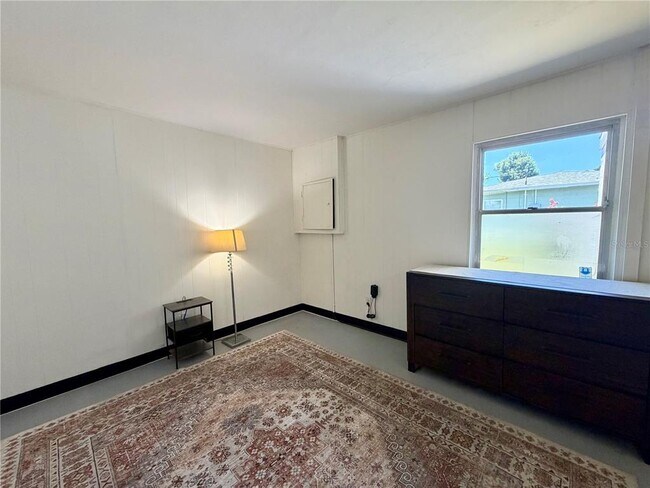 Building Photo - 1109 S Betty Ln
