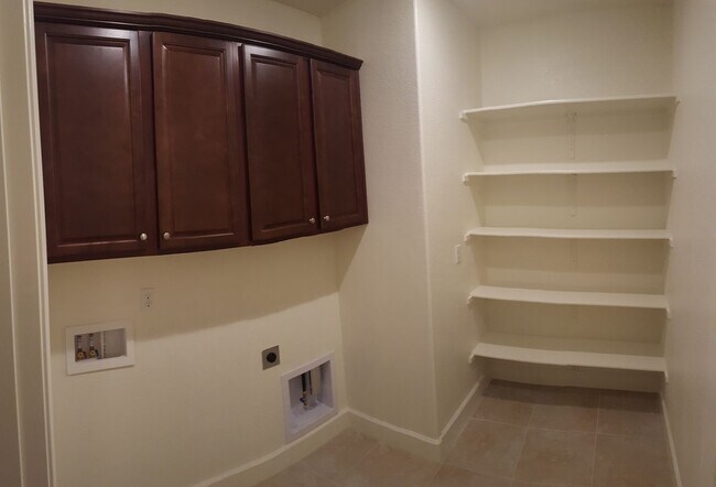 Building Photo - Lennar Home for Rent in Damante Ranch