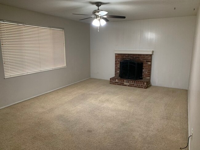 Building Photo - Charming home for Rent!