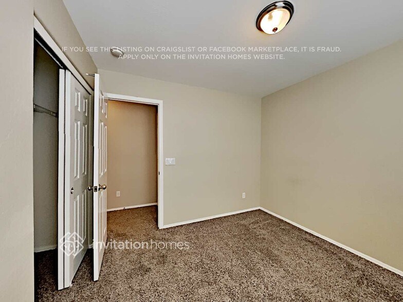 Building Photo - 3319 W Sunland Ave
