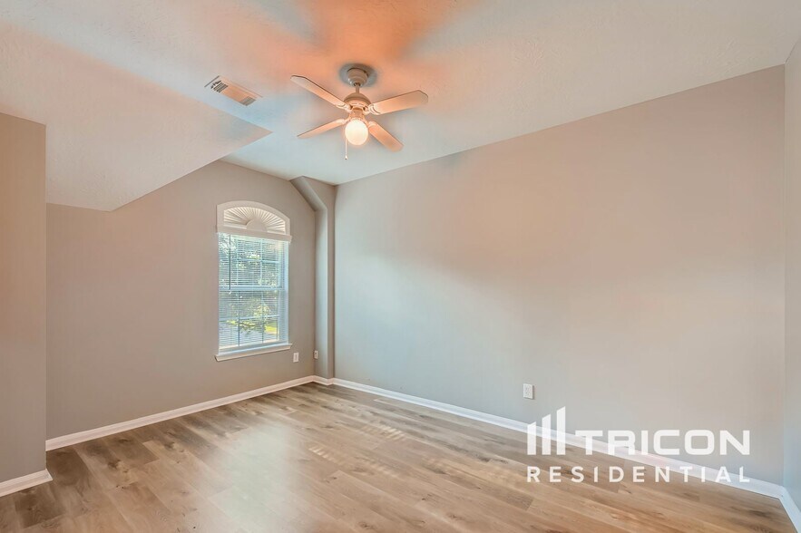 Building Photo - 7506 Parkcross Pl