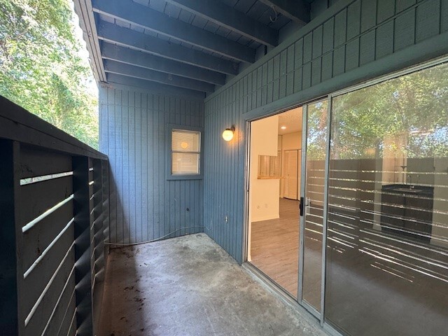 Building Photo - 8370 Jorine Dr