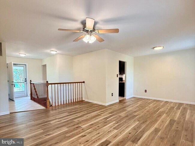Building Photo - 8487 Inspiration Ave