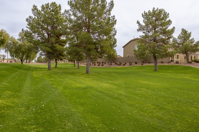 Building Photo - 4Bed/2.5 Bath Home in Maricopa! $1499 MOVE...