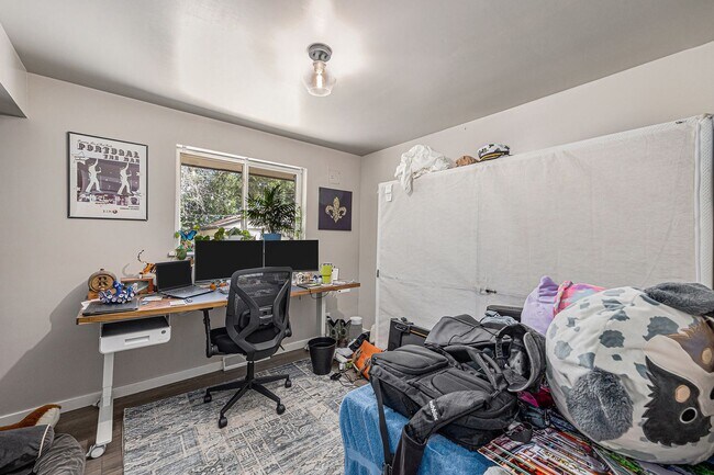 Building Photo - Completely Updated 3-Bedroom Home in North...