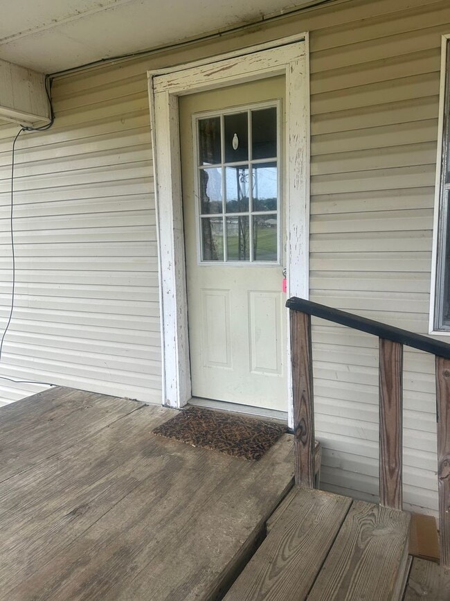 Building Photo - Contact Peggy Goodman 501 676 1758