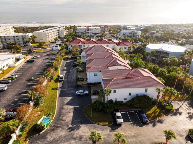 Building Photo - 361 Royal Caribbean Ct