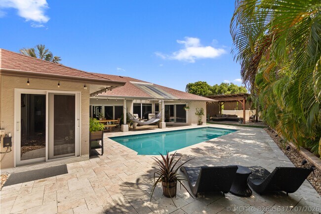 Building Photo - 4050 NW 7th Ln