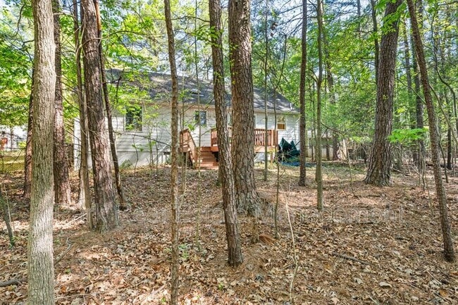 Building Photo - 106 Laura May Ln