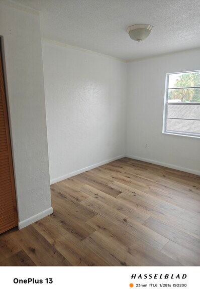 Building Photo - 311 Parker Dr