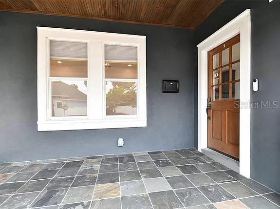 Building Photo - 2508 N Ola Ave