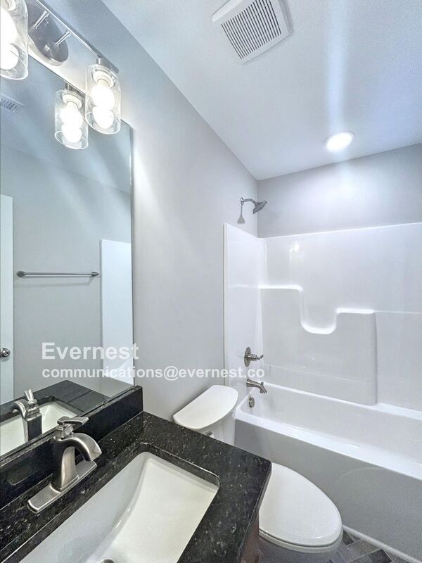 Building Photo - 1653 Reynolds Forest Dr