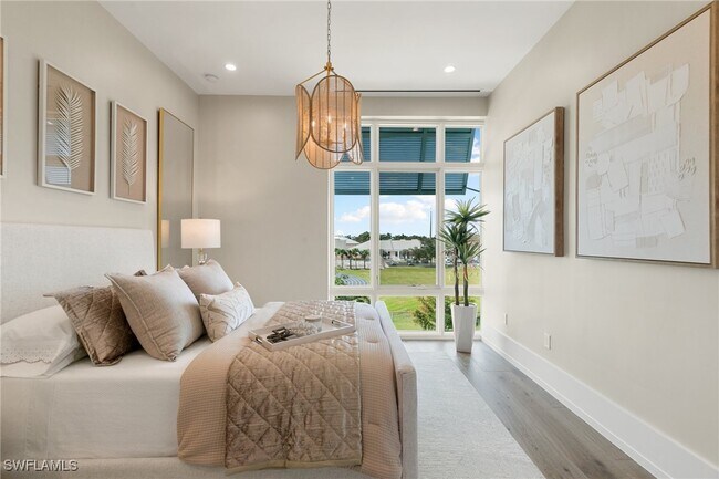 Building Photo - 201 8th St S