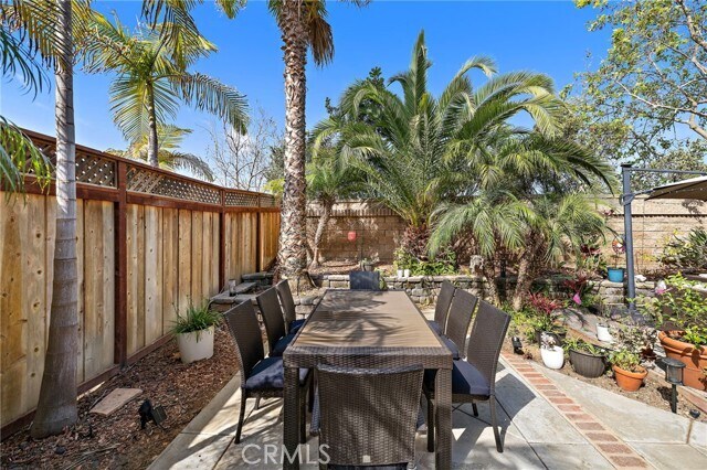 Building Photo - 6981 Shoreline Dr