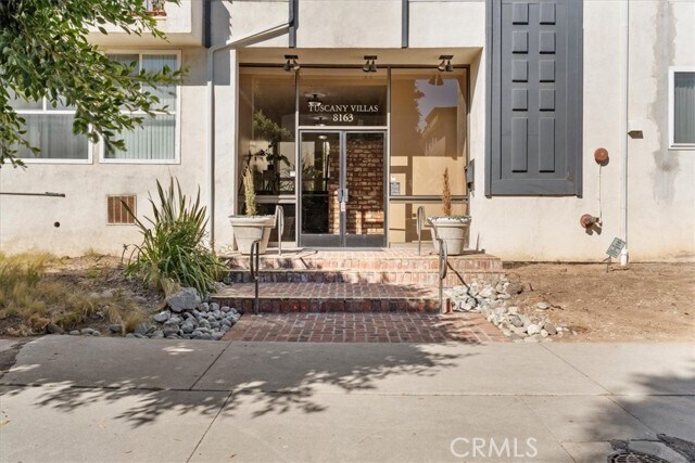 Building Photo - 8163 Redlands St